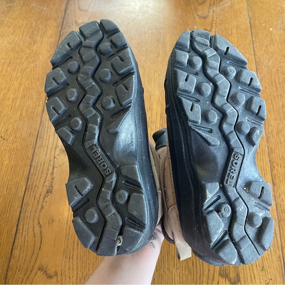 Sorel winter boots front zip enclosure with thinsulate 8 - Picture 7 of 11